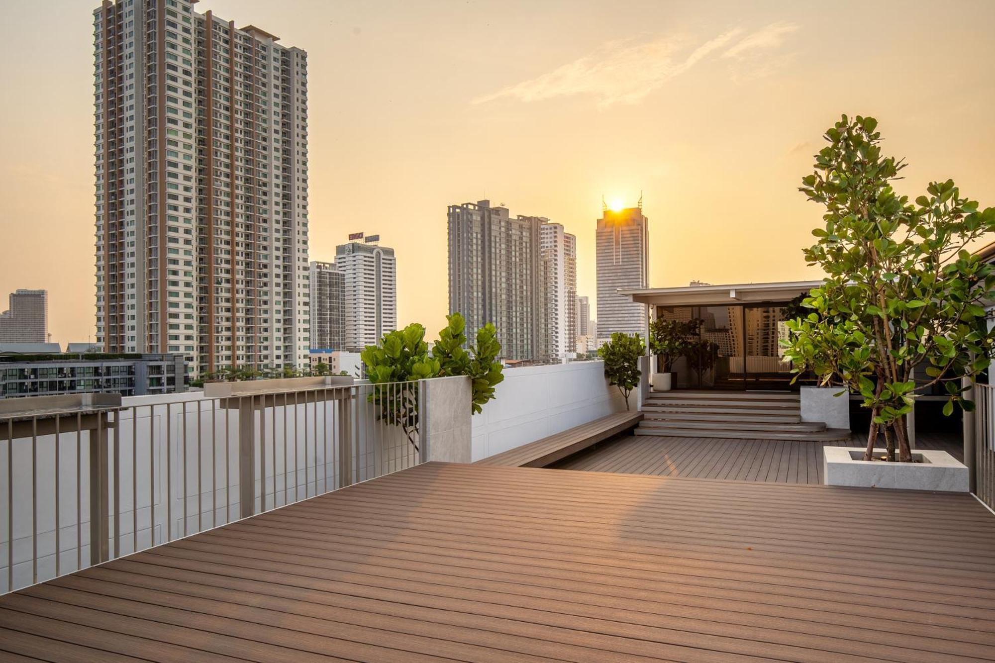 Saan Hotel Sathorn Бангкок Экстерьер фото